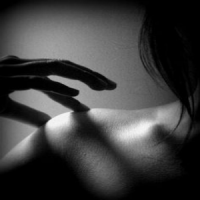 מגע במסווה של&nbsp;נתינה